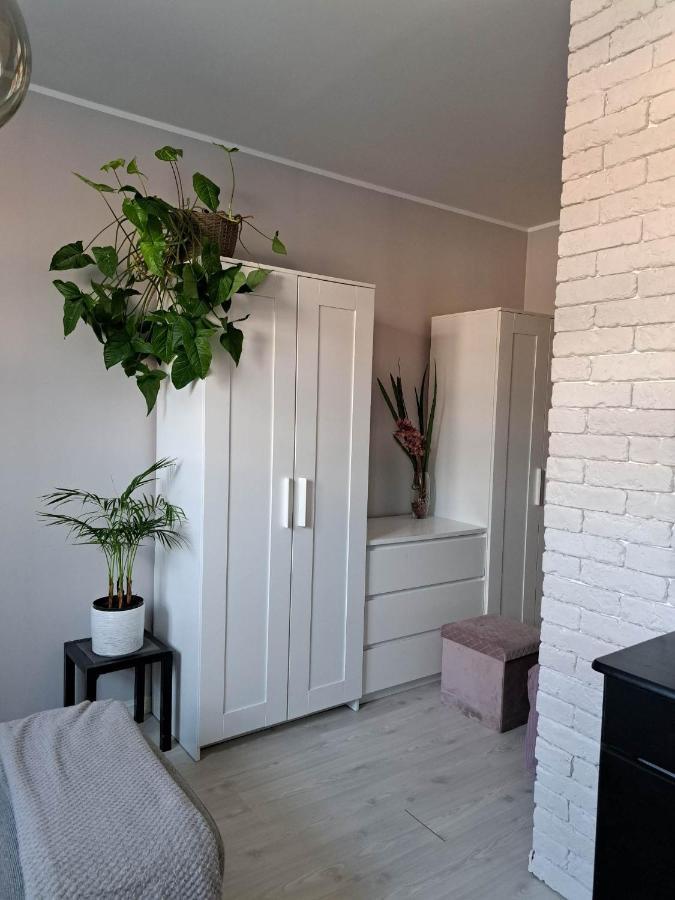 Riia Maantee Apartement Pärnu Exteriör bild