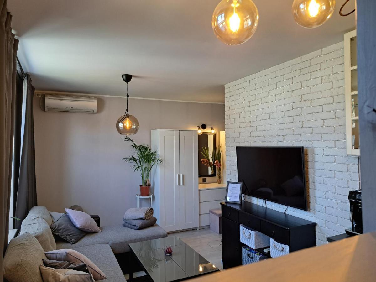 Riia Maantee Apartement Pärnu Exteriör bild